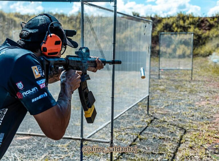 How to Choose Electronic Ear Protection for Shooting